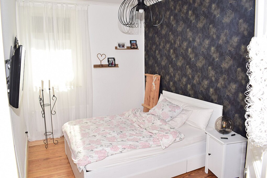Gut geschnittene, vermietete 3-Zimmer-Wohnung mit Carport in Kronshagen