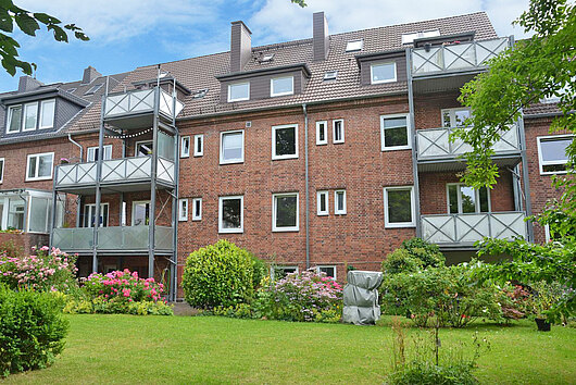 Leben zwischen Düsternbrook und Blücherplatz - elegante ETW mit Balkon und Gartenanteil