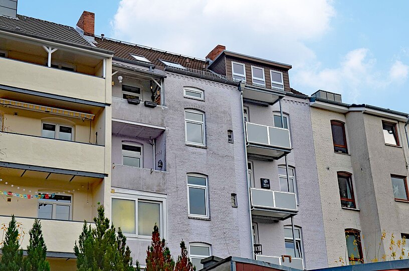 Zentral und zugleich ruhig- 2-Zimmer-Eigentumswohnung mit Balkon