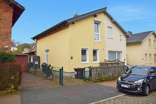 Familienglück in ruhiger Lage - modernisierte Doppelhaushälfte in Ellerbek